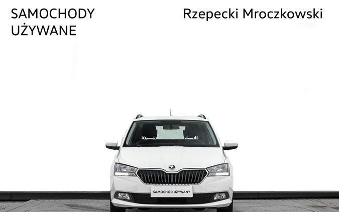 Skoda Fabia cena 57000 przebieg: 37723, rok produkcji 2020 z Pińczów małe 232